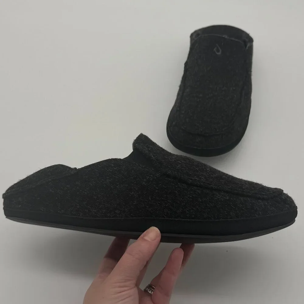 Olukai Moloa Hulu Slippers Mens 10 M Black Gray Wool Slip On Lounge Casual Shoes